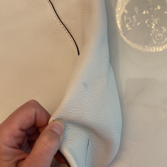 NWT Michael Kors Megan large vanilla shoulder purse. - Picture 15 of 15